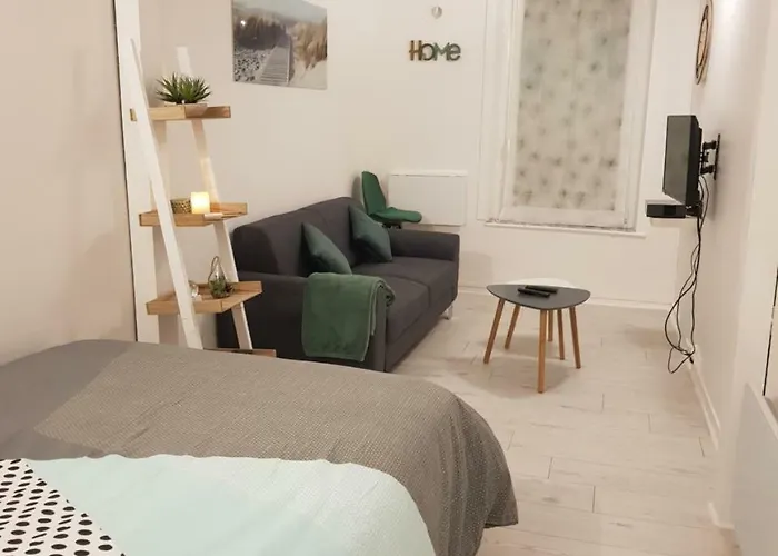 Nid Douillet Au Centre * Epinal